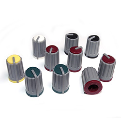 Ручки пластиковые для потенциометров серии BLKN12x18-F6