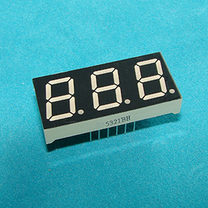 Индикаторы цифровые 7-сегментные светодиодные 3-разрядные, высота символа 0.52 дюйм